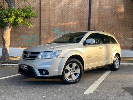 FIAT FREEMONT 2.4 PRECISION 16V GASOLINA 4P AUTOMÁTICO